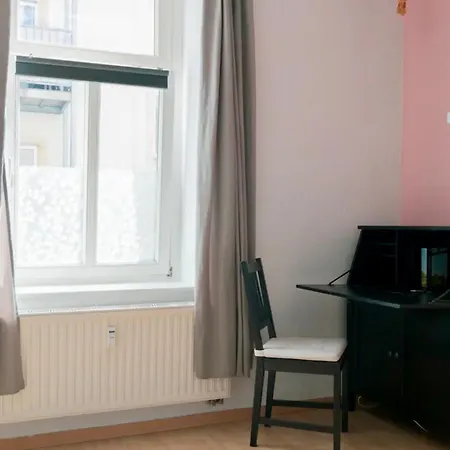 Ruhige Wohnung Beim Dresdner Panometer Mit Gratis Parkplatz Dresden Exterior photo