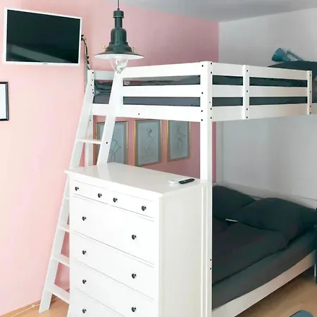 Ruhige Wohnung Beim Dresdner Panometer Mit Gratis Parkplatz Dresden Exterior photo